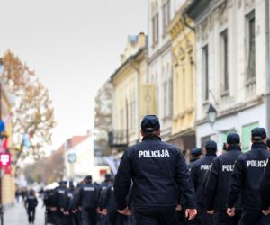 19.11.2022., Vukovar -  Tisuce kadeta Hrvatske policije odalo je mimohodom kroz centar Vukovara pocast svim zrtvama Domovinskog rata Photo: Emica Elvedji/PIXSELL