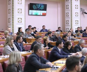 20.01.2023., Zagreb - U Saboru su nakon glasovanja svoje mjesto u sabornici dvije nove zastupnice, bivsa ministrica Natasa Tramisak i Danica Baricevic koja u Sabor ulazi umjesto Branka Bacica.
 Photo: Patrik Macek/PIXSELL