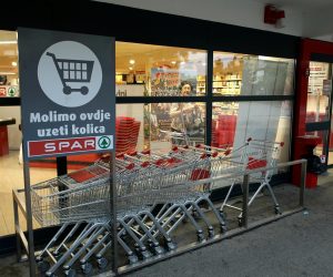 20.05.2015., Zagreb - Spar trgovina. Spar Hrvatska doo dio je Spar Austria grupe i najmladja je tvrtka unutar grupe. Prvi Interspar otvoren je u Zadru 2005., a danas u Hrvatskoj posluje 17 Interspar hipermarketa i 34 Spar supermareta. Photo: Zeljko Lukunic/PIXSELL