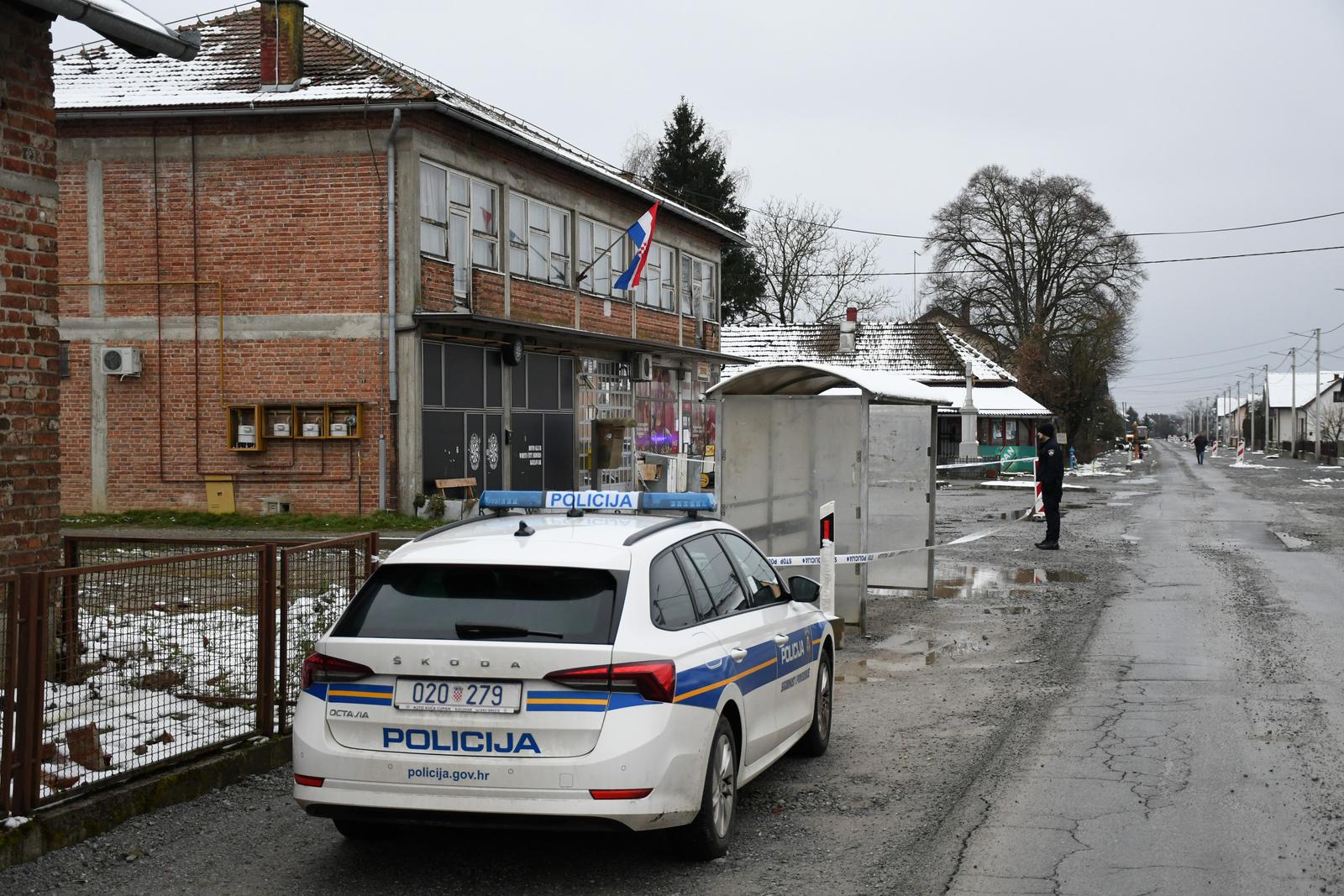 22.01.2023., Bjelovar- Nakon jos uviijek nerazjasnjenih okolnosti pokraj Moto kluba 'White city riders' u Gudovcu nadjeno je mrtvo tijelo mladica (22 godine). Detalji ce biti poznati nakon policijskog ocevida koji je jos uvijek u tijeku.  Photo: Damir Spehar/PIXSELL