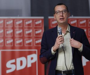 22.11.2022.., Rijeka -  Javna tribina Bolji rad bolji zivot u organizaciji SDP-a Primorsko-goranske zupanije i SDP-a Rijeke, na kojoj je predsjednik SDP-a Peda Grbin predstavio SDP-ovu politiku za reformu radnog zakonodavstva. Uz predsjednika SDP-a govorili su i predsjednik SDP-a Primorsko-goranske zupanije Ivica Lukanovic, gradonacelnik Rijeke Marko Filipovic i njegova zamjenica Sandra Krpan. 
 Photo: Nel Pavletic/PIXSELL