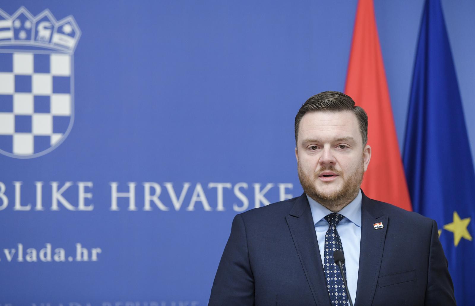 23.01.2023.., Zagreb -  Predsjednik Vlade Andrej Plenkovic primio je izvrsnog potpredsjednika Europske komisije za gospodarstvo u interesu gradjana Valdisa Dombrovskisa. Izjave nakon sastanka Photo: Josip Regovic/PIXSELL