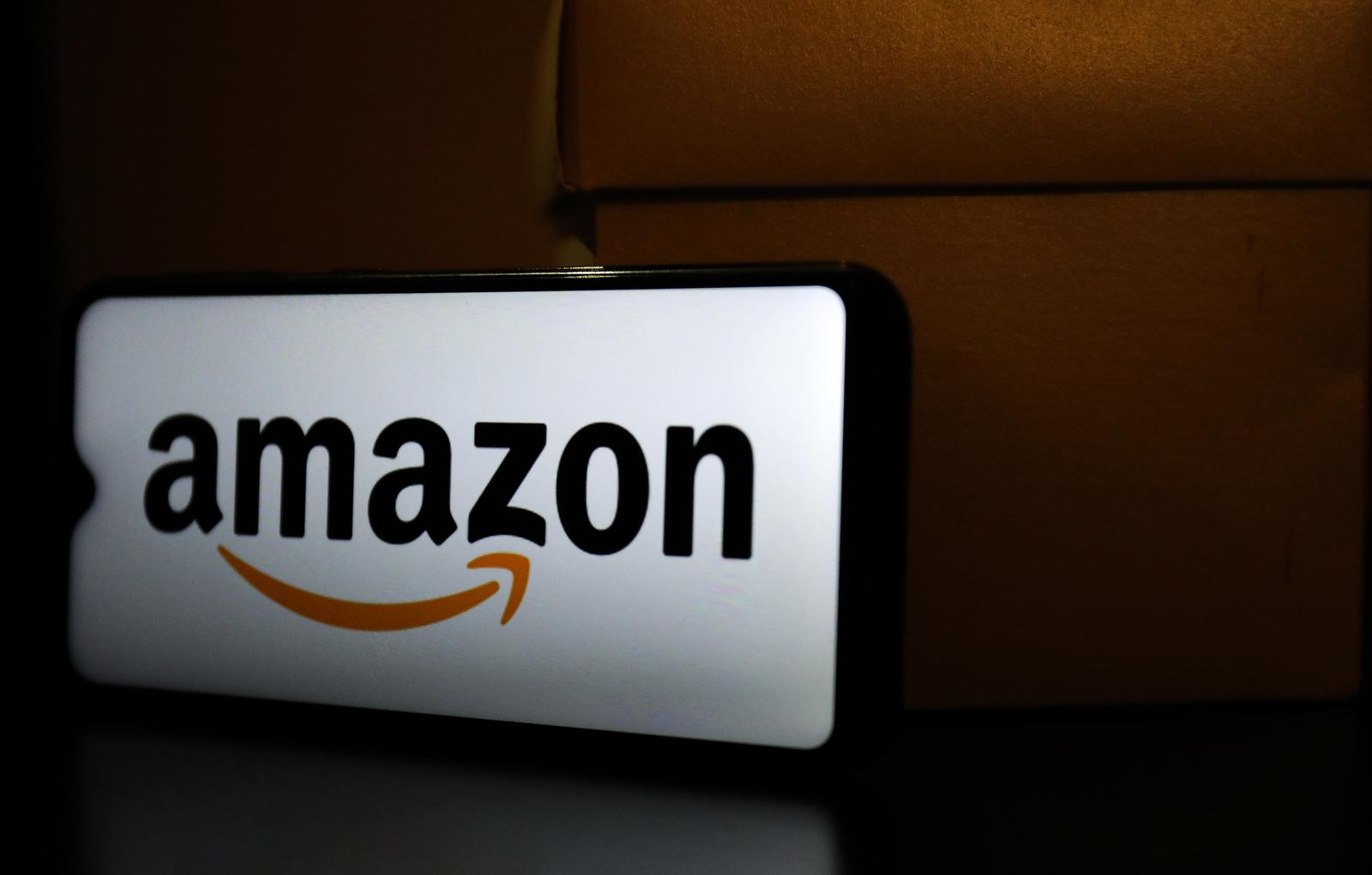 23.11.2020., Zagreb - Amazon poceo ekskluzivnu suradnju s Hrvatskom postom na dostavi paketa za hrvatsko trziste. Photo: Emica Elvedji/PIXSELL