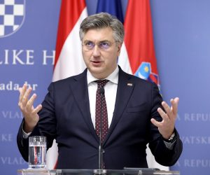 23.11.2022., Zagreb - Predsjednik Vlade Andrej Plenkovic primio je u Banskim dvorima saveznog kancelara Republike Austrije Karla Nehammera. Nakon sastanka predsjednici vlada dali su izjave za medije. Photo: Patrik Macek/PIXSELL