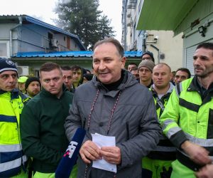 24.01.2023., Zagreb - Radnici cistoce drugi dan u prosvjedu. Strajk nastavljaju do ispunjenja uvijeta, na posao se ne vracaju dok ne dobiju pisanu odluku o suspenziji otkaza trojci kolega.  Photo: Matija Habljak/PIXSELL