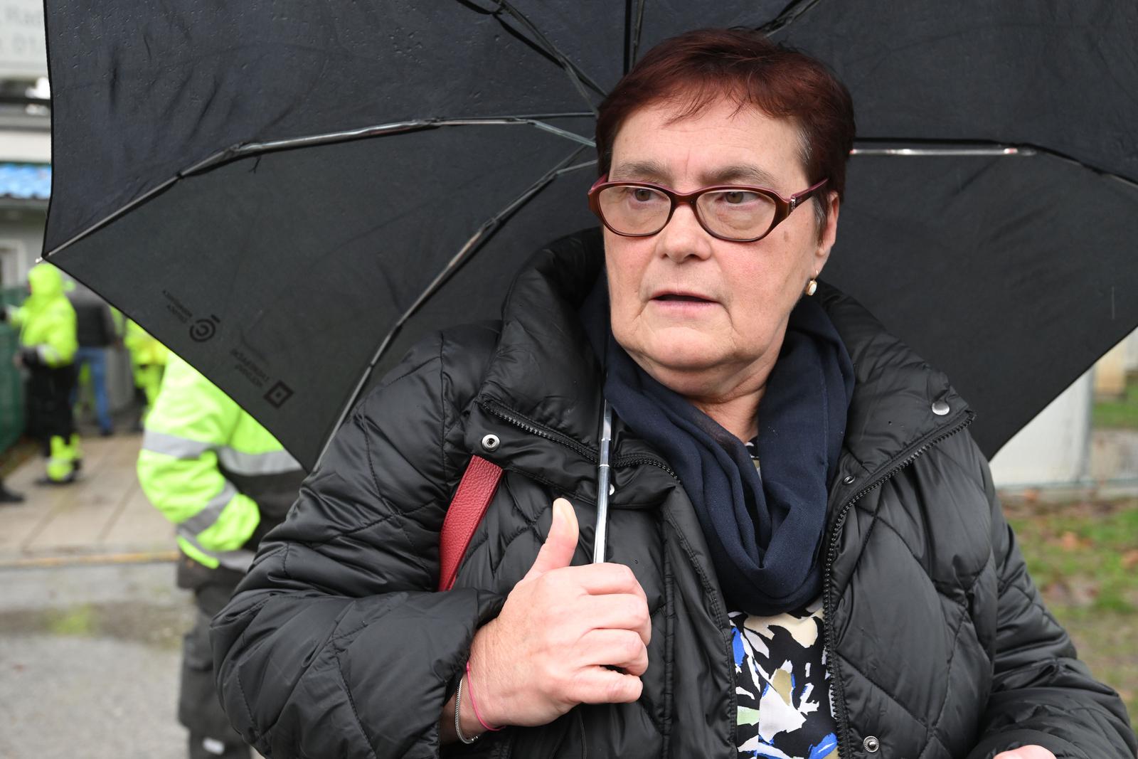 24.1.2023., Zagreb - Strajk radnika Cistoce ispred podruznica u Zagrebu. Mirjana Kaltak, predsjednica sindikata Cistoce Zagreb obratila se medijima Photo: Davorin Visnjic/PIXSELL