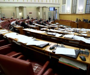 24.10.2014., Zagreb - Raspravom o  izvjescu o radu Vijeca za elektronicke medije i Agencije za elektronicke medije za 2013. godinu nastavljena je 14. sjednica Sabora RH. Prvih pola sata danasnje sjednice u sabornici nije bio niti jedan zastupnik SDP-a. rPhoto: Patrik Macek/PIXSELL