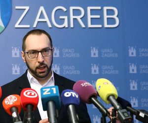 25.01.2023., Zagreb - Gradonacelnik Tomislav Tomasevic odrzao je konferenciju za medije na kojoj se osvrnuo na strajk radnika Cistoce. Photo: Robert Anic/PIXSELL