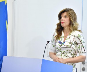 25.05.2022., Zagreb - Zastupnica u EU parlamentu Biljana Borzan odrzala konferenciju za medije u Kuci Europe na temu o uvodjenju Eura kao valute u RH.  Photo: Marko Lukunic/PIXSELL