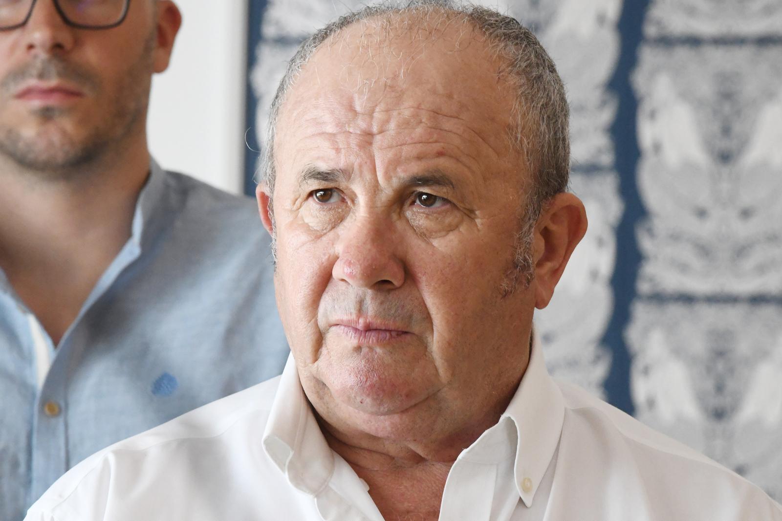 27.06.2022., Rogoznica - Zeljko Kerum odrzao konferenciju za novinare na temu izvanrednih izbora u gradu Splitu.
 Photo: Hrvoje Jelavic/PIXSELL