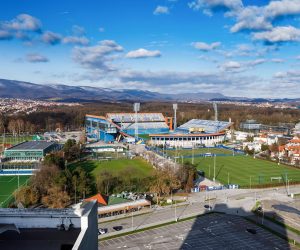26.12.2020., Zagreb - Panorama Zagreba sa nebodera na okretistu Borongaj. Bazen Svetice, Dinamov stadion. rPhoto: Tomislav Miletic/PIXSELL