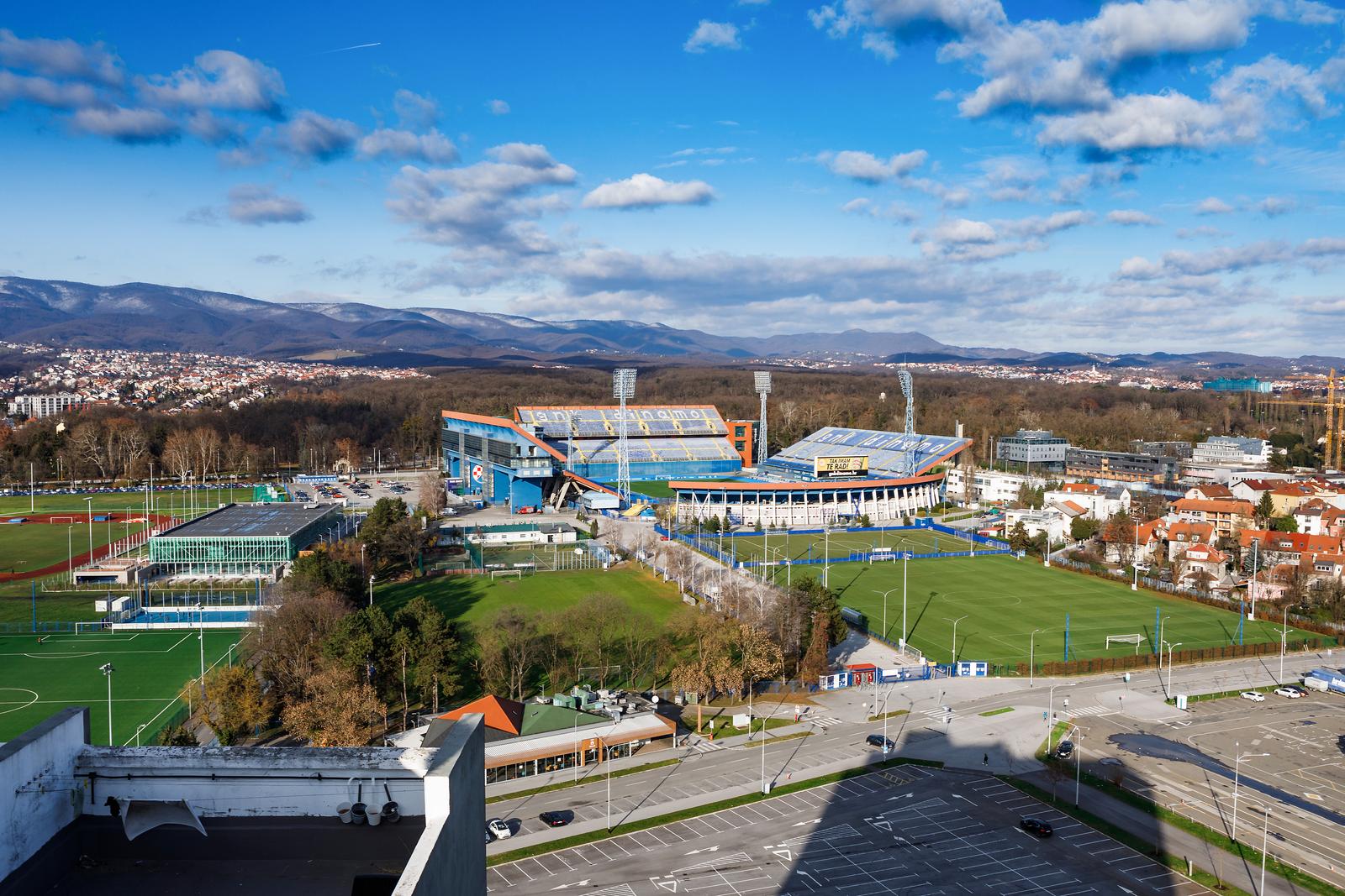 26.12.2020., Zagreb - Panorama Zagreba sa nebodera na okretistu Borongaj. Bazen Svetice, Dinamov stadion. rPhoto: Tomislav Miletic/PIXSELL