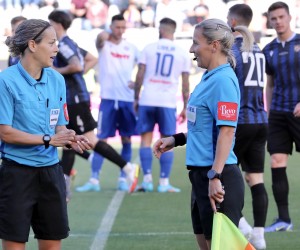 29.04.2022., Split - Utakmica 33. kola Hrvatski Telekom Prve lige izmedju Hajduka i Hrvatskog dragovoljca na Poljudu. Sutkinja Ivana Martincic i pomocna sutkinja Sanja Rodjak Karsic. Photo: Ivo Cagalj/PIXSELL