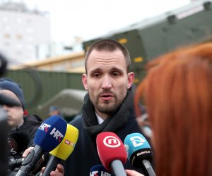 21.01.2023., Zadar - Sredisnja proslava jubilarne 30. obljetnice vojno-redarstvene operacije Maslenica. Takticko-tehnicki zbor opreme OSRH i MUP-a na Trgu kneza Viseslava. Sime Erlic  Photo: Sime Zelic/PIXSELL