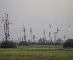 20.03.2016., Velika Gorica - Dalekovod u blizini sela Kuce kod Velike Gorice. "nPhoto: Davor Puklavec/PIXSELL
