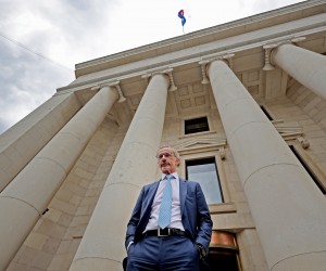 Zagreb, 12.7.2022 - Guverner Hrvatske narodne banke (HNB) Boris Vujčić dao je izjavu medijima u povodu odluke Vijeća EU-a o pridruživanju Republike Hrvatske europodručju.
Foto Hina/ Dario GRZELJ/ dag