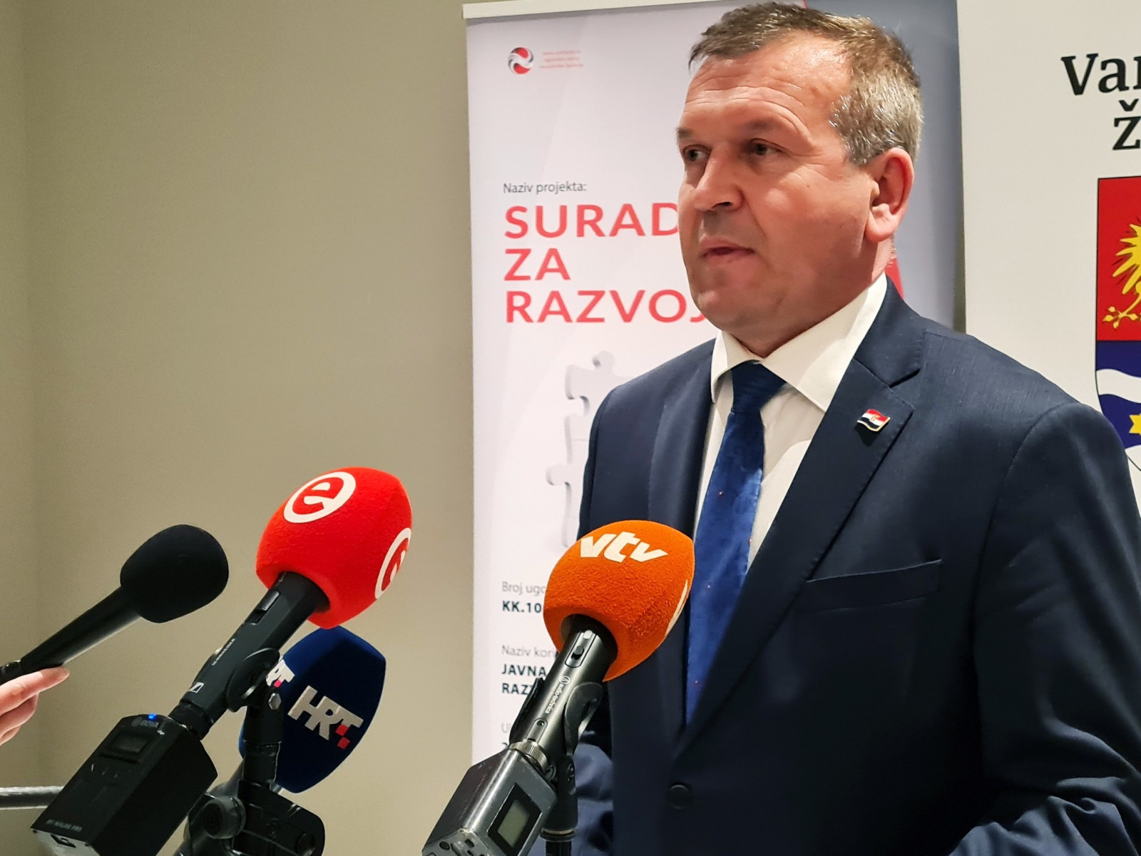 Varaždin, 19.01.2023. - Nacrt Plana razvoja Varaždinske županije do 2027. godine, koji obuhvaća više od 50 investicija vrijednih više od 350 milijuna eura, predstavljen je u četvrtak u Varaždinu. Na fotografiji varaždinski župan Anđelko Stričak.
foto HINA/ Siniša KALAJDŽIJA/ ml