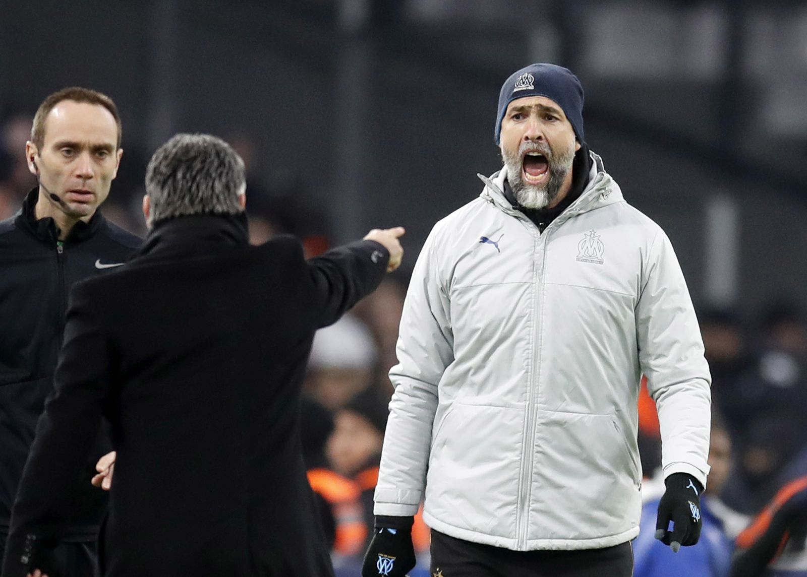 epa10455668 Olympique Marseille's Croatian head coach Igor Tudor reacts during the French Cup round of 16 match soccer match between Olympique Marseille and Paris Saint Germain, in Marseille, southern France, 08 February 2023.  EPA/SEBASTIEN NOGIER