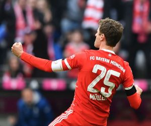epa10460971 Munich's Thomas Mueller celebrates scoring the opening goal during the German Bundesliga soccer match between FC Bayern Munich and VfL Bochum in Munich, Germany, 11 February 2023.  EPA/ANNA SZILAGYI CONDITIONS - ATTENTION: The DFL regulations prohibit any use of photographs as image sequences and/or quasi-video.