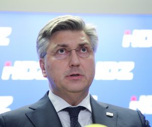 Zagreb, 13.2.2023.- Sjednica šireg Predsjedništva HDZ-a u središnjici stranke. Na slici predsjednik HDZ-a Andrej Plenković nakon sjednice. foto HINA/ Tomislav PAVLEK/ tp