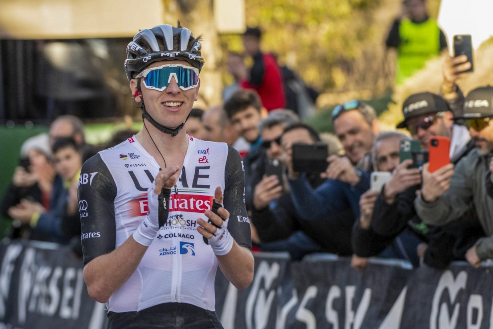 epa10465450 Slovenian rider Tadej Pogacar, of UAE Team Emirates, celebrates after winning the 2nd edition of the Clasica Jaen Paraiso Interior cycling race, of 179 kilometers, between Ubeda and Baeza, in Jaen, Andalusia, Spain, 13 February 2023.  EPA/Jose Manuel Pedrosa