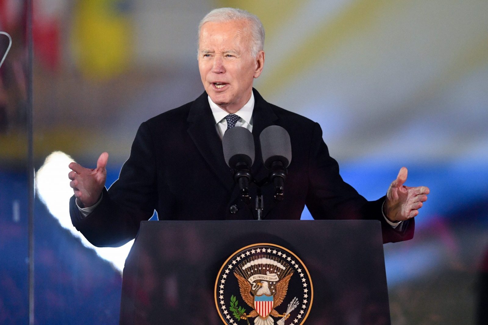 epa10482103 US President Joe Biden delivers a speech at the Kubicki Arcades, in the back gardens of the Royal Castle, in Warsaw, Poland, 21 February 2023. US president Joe Biden arrived in Poland for a two-day visit.  EPA/Radek Pietruszka POLAND OUT