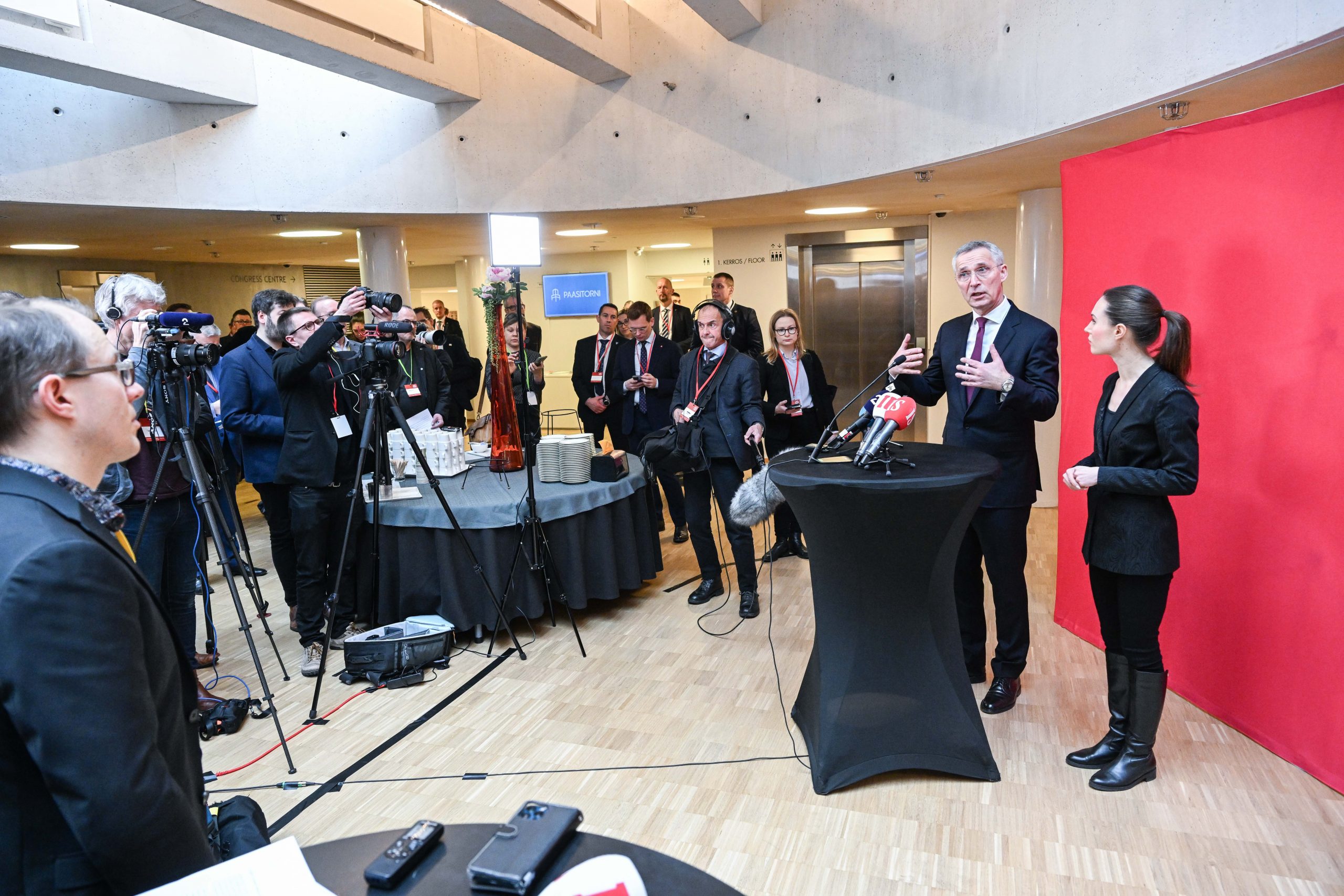 epa10494879 NATO Secretary General Jens Stoltenberg (2-R) and Prime Minister of Finland Sanna Marin (R) brief the media as they meet in Helsinki, 28 February 2023, where they will participate in the summit meeting of the cooperation committee of the Nordic labor movement SAMAK.  EPA/KIMMO BRANDT