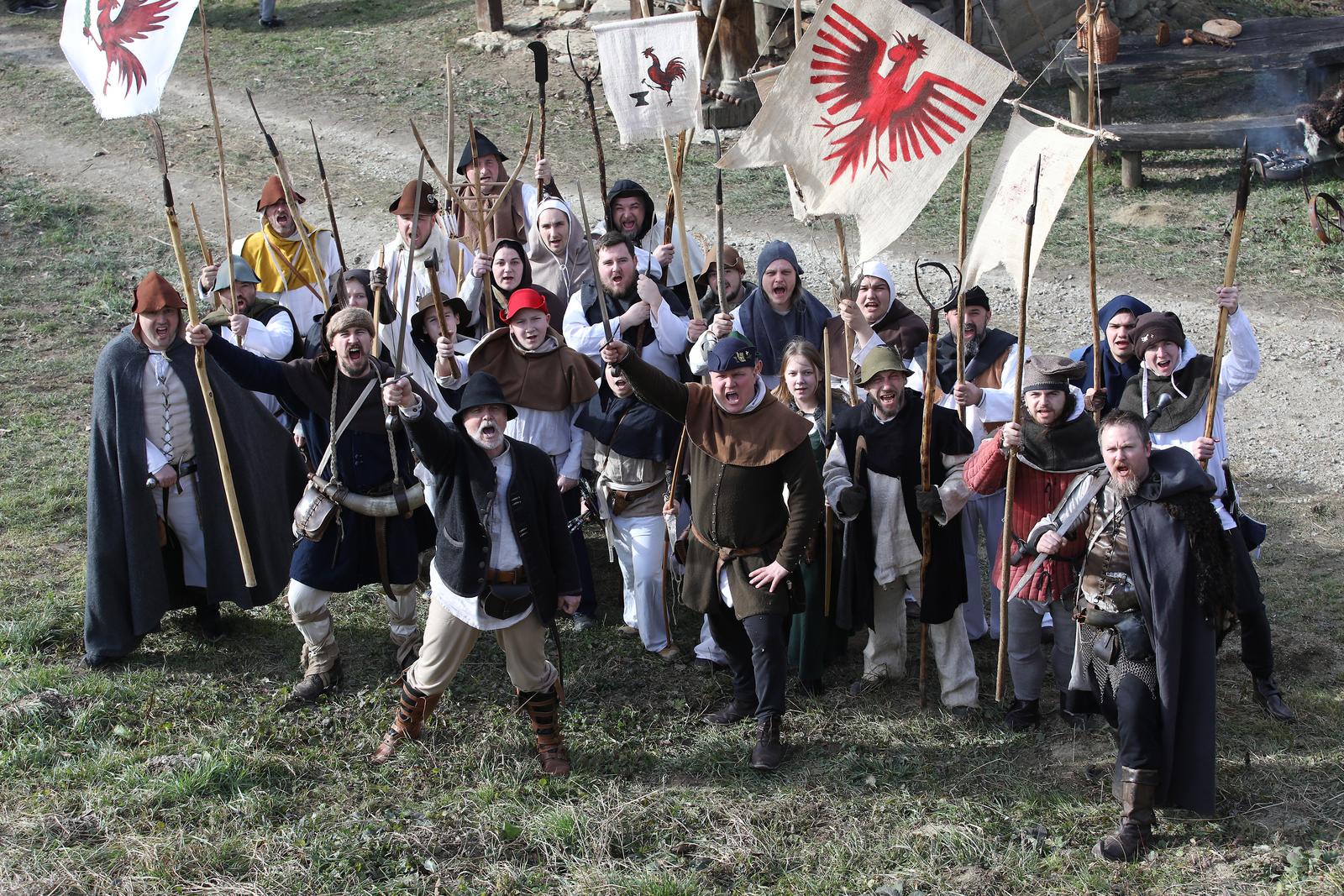 01.02.2020., Gornja Stubica - Okupljanjem kmetova u Hizakovcu kod kuce Matije Gupca te puntanjem i sukobom s velikaskom vojskom pod Gupcevom lipom pocelo je uprizorenje Seljacke bune 1573rPhoto: Boris Scitar/Vecernji list/PIXSELL