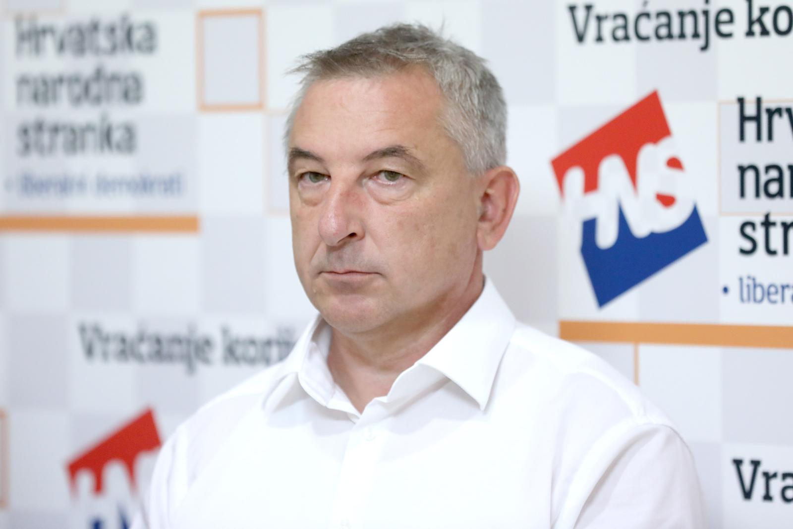 02.09.2022., Zagreb - U sjedistu stranke odrzana je konferencija za medije HNS-a povodom predstavljanja stranackih mjera za ocuvanje standarda gradjana i pomoc gospodarstvu. O mjerama su govorili predsjednik HNS-a Stjepan Curaj; saborski zastupnik HNS-a Predrag Stromar i koordinator HNS-ovog Odbora za gospodarstvo Ivan Herak.  Photo: Patrik Macek/PIXSELL