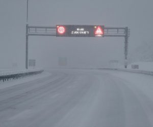 03.02.2018., A1 - Zimski uvjeti na autocesti A1 izmedju cvorova Sveti Rok i Karlovac. rPhoto: Dalibor Urukalovic/PIXSELL