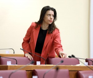 03.02.2023., Zagreb - Sabor 15. sjednicu nastavlja raspravom o izmjenama i dopunama Zakona o rudarstvu. Zastupnici prikladnom odjecom obiljezavaju Dan crvenih haljina, odnosno boree protiv raka. Photo: Patrik Macek/PIXSELL