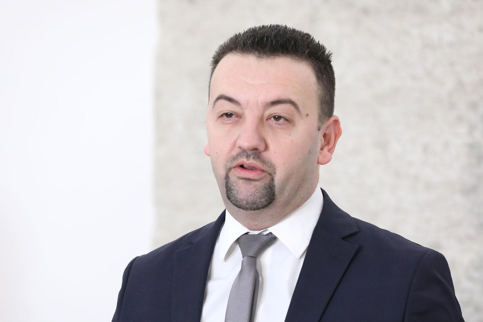 03.02.2023., Zagreb - Na konferenciji za medije odrzanoj u Saboru zastupnik Marijan Pavlicek govorio je o slucaju SMS. Photo: Patrik Macek/PIXSELL