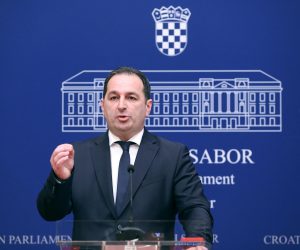 03.02.2023., Zagreb - Na konferenciji za medije odrzanoj u Saboru zastupnik Josip Boric govorio je o novom zakonu o pomorskom dobru i prosvjedima koje je organizirala oporba. Photo: Patrik Macek/PIXSELL