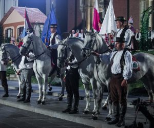 06.07.2018., Djakovo - Ispred djakovacke katedrale otvoreni su 52 Djakovacki vezovi.rPhoto: Davor Javorovic/PIXSELL