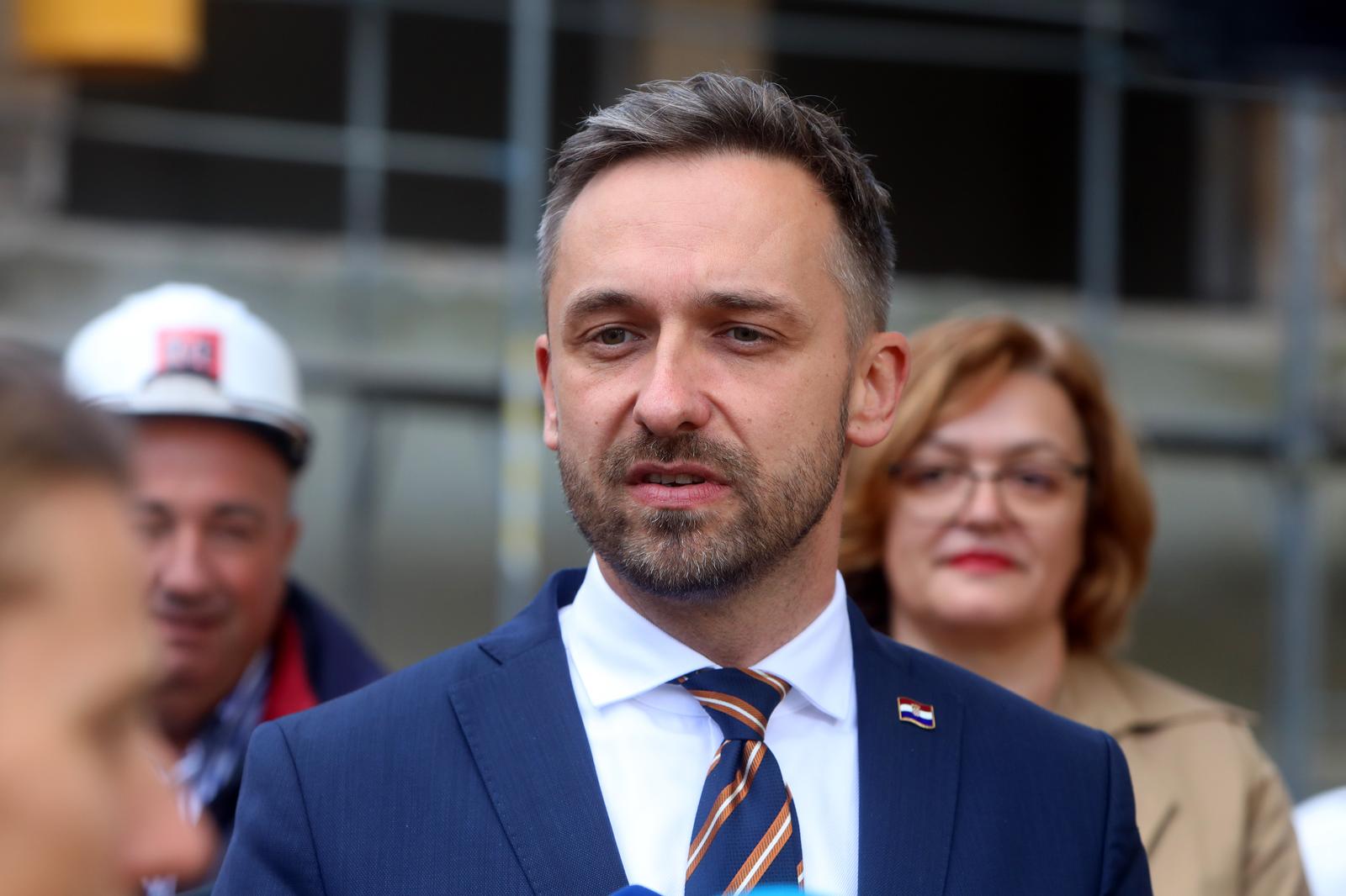09.11.2022., Karlovac - Obilazak gradilista novog Centra za socijalnu skrb. ministar rada, mirovinskog sustava, obitelji i socijalne politike Marin Piletic Photo: Kristina Stedul Fabac/PIXSELL