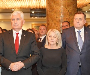 12.12.2022., hotel Bosna, Banjaluka (BiH) – Potpredsjednik Republike Srpske iz reda hrvatskog naroda Davor Pranjic organizirao Bozicni domjenak kojem su prisustvovali brojni zvanicnici iz BiH. Glavni gosti su bili Dragan Covic, Borjana Kristo, Marinko Cavara, Milorad Dodik i mnogi drugi.  Photo: Dejan Rakita/PIXSELL