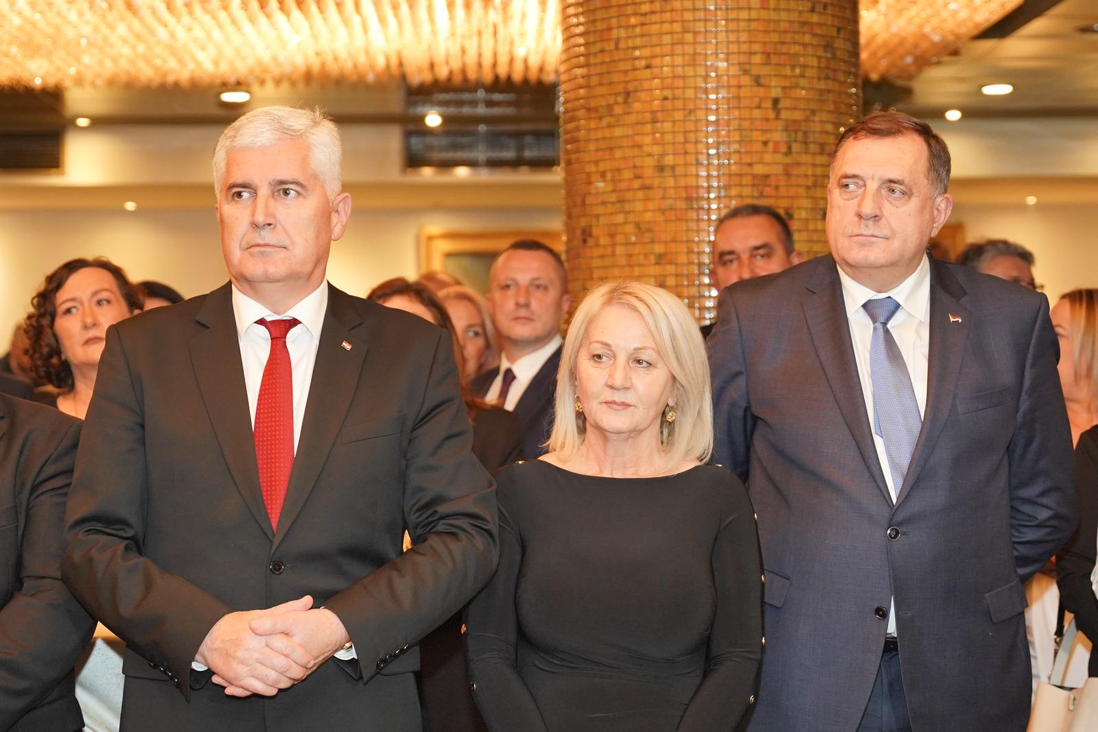 12.12.2022., hotel Bosna, Banjaluka (BiH) – Potpredsjednik Republike Srpske iz reda hrvatskog naroda Davor Pranjic organizirao Bozicni domjenak kojem su prisustvovali brojni zvanicnici iz BiH. Glavni gosti su bili Dragan Covic, Borjana Kristo, Marinko Cavara, Milorad Dodik i mnogi drugi.  Photo: Dejan Rakita/PIXSELL