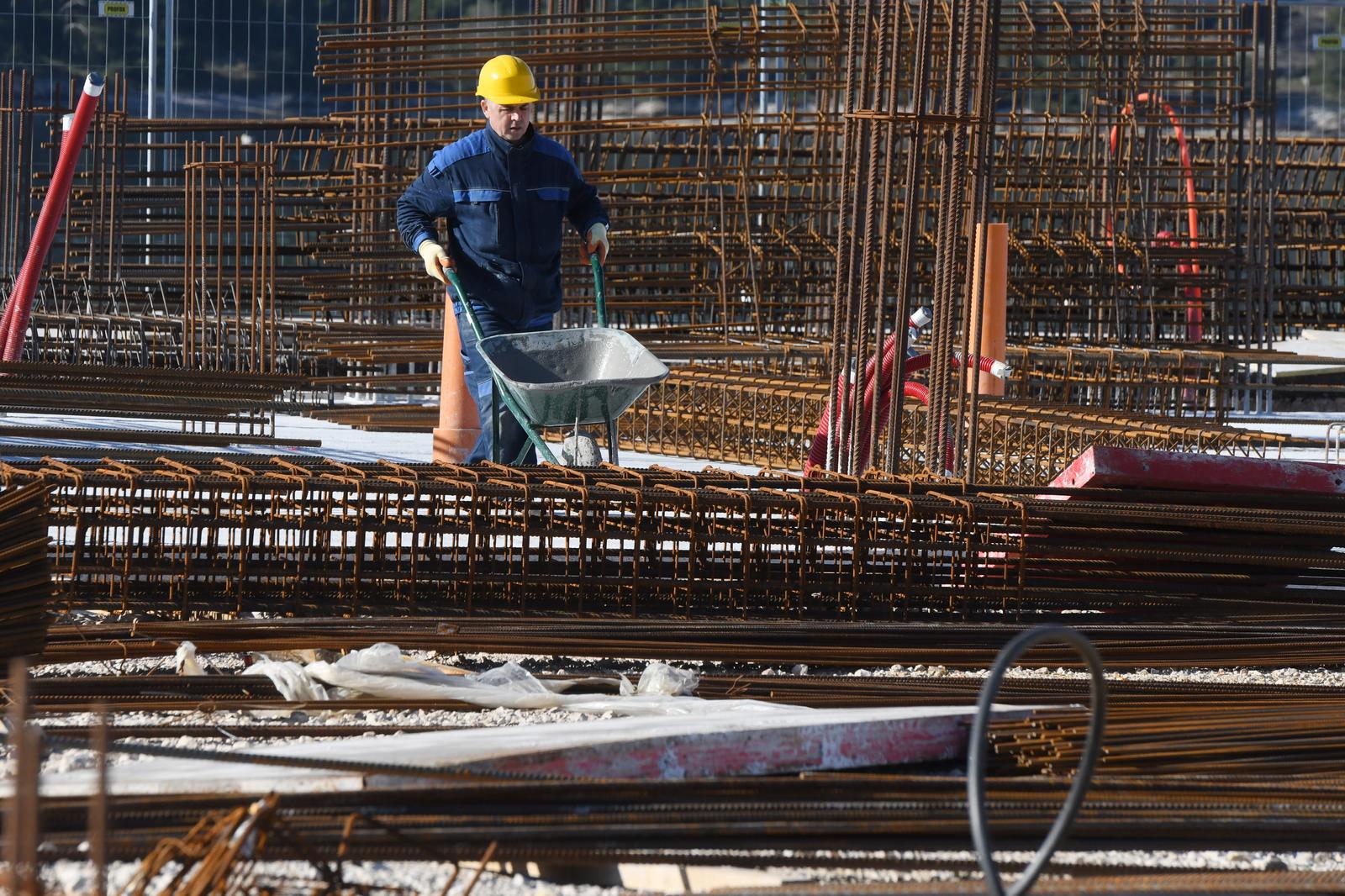 13.02.2023., Sibenik - Radovi na putnickom terminalu gat Vrulje koji bi trebao biti gotov 2024. godine, a financiran je uglavnom sredstvima Europske unije. Photo: Hrvoje Jelavic/PIXSELL