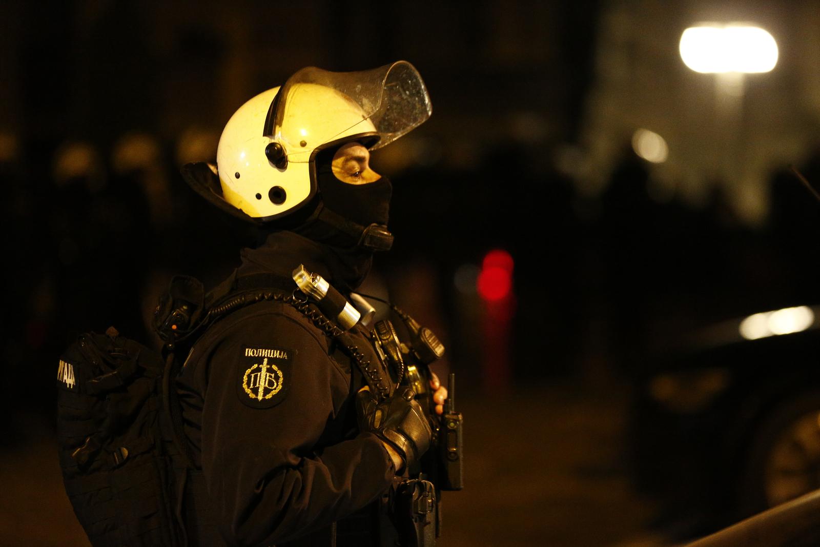 15, February, 2023, Belgrade - The right-wingers who were at the protest rally against the betrayal of Kosovo and Metohija are still close to the Presidency of Serbia, but the police are also there. Photo: Amir Hamzagic/ATAImages

15, februar, 2023, Beograd - Desnicari koji su bili na protestnom skupu protiv izdaje Kosova i Metohije i dalje su u blizni Predsednistva Srbije, ali tu je i policija.. Photo: Amir Hamzagic/ATAImages Photo: Amir Hamzagic/ATAImages/PIXSELL