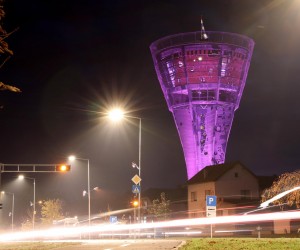 17.11.2022., Vukovar - Vukovarski vodotoranj osvijetljen je ljubicastim svijetlom povodom Medjunarodnog dana svjesnosti o prijevremenom rodjenju. Photo: Emica Elvedji/PIXSELL