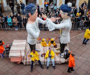 19.2.2023.., Rijeka - Medunarodna karnevalska povorka - U velikoj Medunarodnoj karnevalskoj povorci 40. Rijeckog karnevala sudjelovalo je oko devet tisuca maskara u 92 karnevalske grupe. Pridruzile su se skupine iz svih dijelova Hrvatske te iz Italije, Madarske, Crne Gore, Makedonije, Indije i Malezije. 
 Photo: Nel Pavletic/PIXSELL