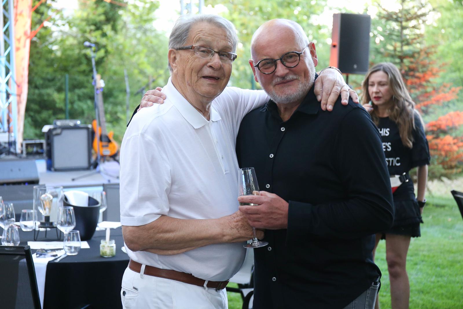 20.07.2022., Zagreb - U vrtu Croatia Recordsa u odrzan je garden party, koncert i predstavljanje knjige Zeljka Bebeka. Miroslav Ciro Blazevic, Zlatko Matesa Photo: Matija Habljak/PIXSELL