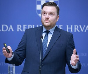 21.02.2023., Zagreb - Banski dvori, svecana dvorana. Nakon sastanka parlamentarne vecine medijima se obratio ministar financija Marko Primorac vezano uz drzavne obveznice. Photo: Sanjin Strukic/PIXSELL