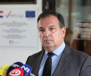 22.02.2023.,Zagreb - Ministar Vili Beros odrzao je sastanak s Hrvatskim lijecnickim zborom, a nakon sastanka  razgovarao je s novinarima. Photo: Slaven Branislav Babic/PIXSELL