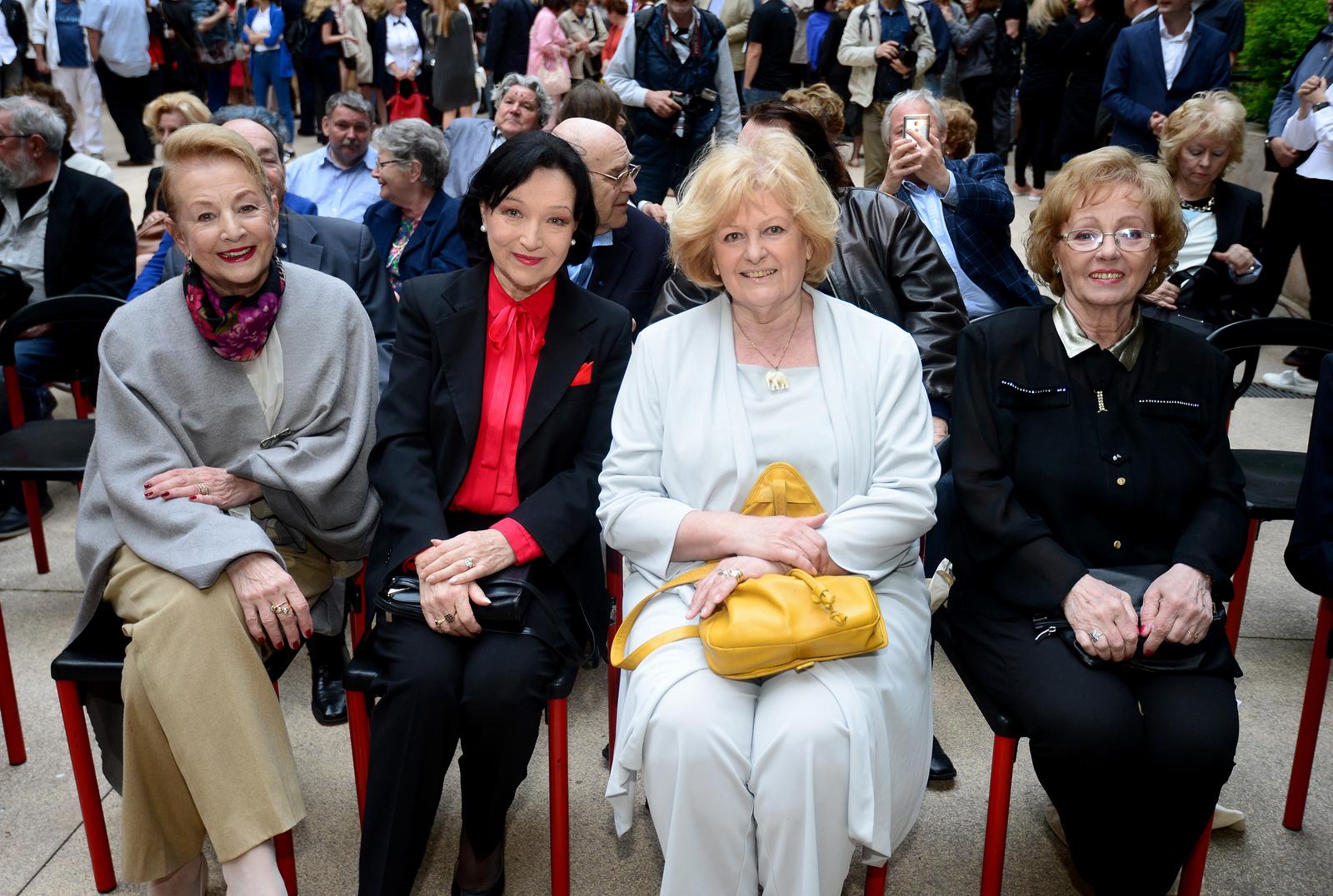 26.04.2018., Zagreb - U Muzeju za umjetnost i obrt otvorena izlozba "60-te u Hrvatskoj - Mit ili stvarnost". rKsenija Urlicic, Jasmina Nikic, Zeljka Fattorini, Vesna Spincic Prelog. rPhoto: Marko Prpic/PIXSELL