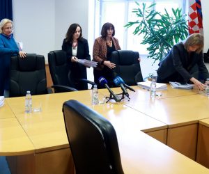 27.02.2023., Zagrev - Na Visokom upravnom sudu Vijece za ocjenu zakonitosti opcih akata Visokoga upravnog suda Republike Hrvatskeodlucuje je li zakonita odluka Grada Zagreba po kojoj se smanjuju novcana primanja roditeljima odgojiteljima. Photo: Sanjin Strukic/PIXSELL
