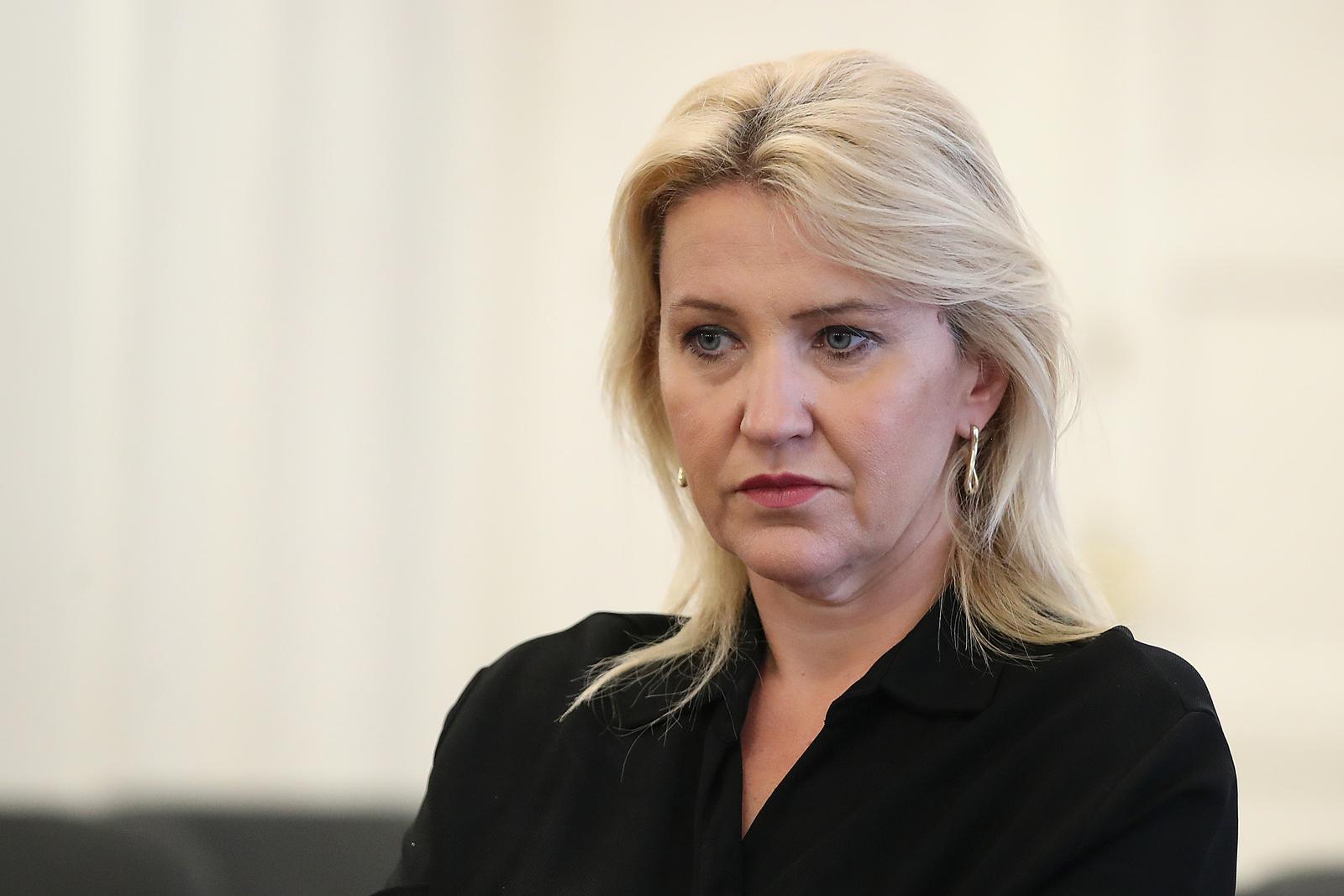 27.09.2022., Zagreb - Okrugli stol o politickom integritetu kojeg organizira GONG. Sa saborskim zastupnicima i zastupnicama raspravljalo se o mogucim rjesenjima i ucinkovitosti etickih kodeksa u suzbijanju korupcije i sprjecavanju sukoba interesa. Davorin Ivanjek, Vesna Nadj, Natasa Novakovic, Melisa Skender, Nino Raspudic, Arsen Bauk.  Photo: Goran Stanzl/PIXSELL
