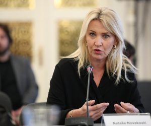 27.09.2022., Zagreb - Okrugli stol o politickom integritetu kojeg organizira GONG. Sa saborskim zastupnicima i zastupnicama raspravljalo se o mogucim rjesenjima i ucinkovitosti etickih kodeksa u suzbijanju korupcije i sprjecavanju sukoba interesa. Davorin Ivanjek, Vesna Nadj, Natasa Novakovic, Melisa Skender, Nino Raspudic, Arsen Bauk.  Photo: Goran Stanzl/PIXSELL
