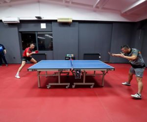 30.01.2023., Zagreb, Spansko - Na svecanom otvorenju stolnoteniske dvorane "Dom stolnog tenisa i Rakuna" revijalni mec odigrali su hrvatski reprezentativac Tomislav Pucar i poznati zagrebacki stolnotenisac Stanislav Losic. Veliki broj posjetitelja uzivao je u vrhunskom stolnom tenisu.
Stolnoteniski klub Rakuni Zagreb kao organizator takodjer je  spomenuo da stolni tenis u zapadnom dijelu grada opet ima svoje omiljeno mjesto. Nova dvorana, novi izazovi! Organizator takodjer spominje da ce se tu odrzavati, Sokaz natjecanja, interni turniri, individualni treninzi, grupni treninzi, utakmice Hrvatske stolnoteniske lige, treninzi za djecu ali i one starije. I sve to u prijateljskoj atmosferi i pod vodstvom strucnog osoblja kroz citav dan. Dvorana je otvorena u prostoru bivseg Karting centra Spansko. Photo: Igor Kralj/PIXSELL