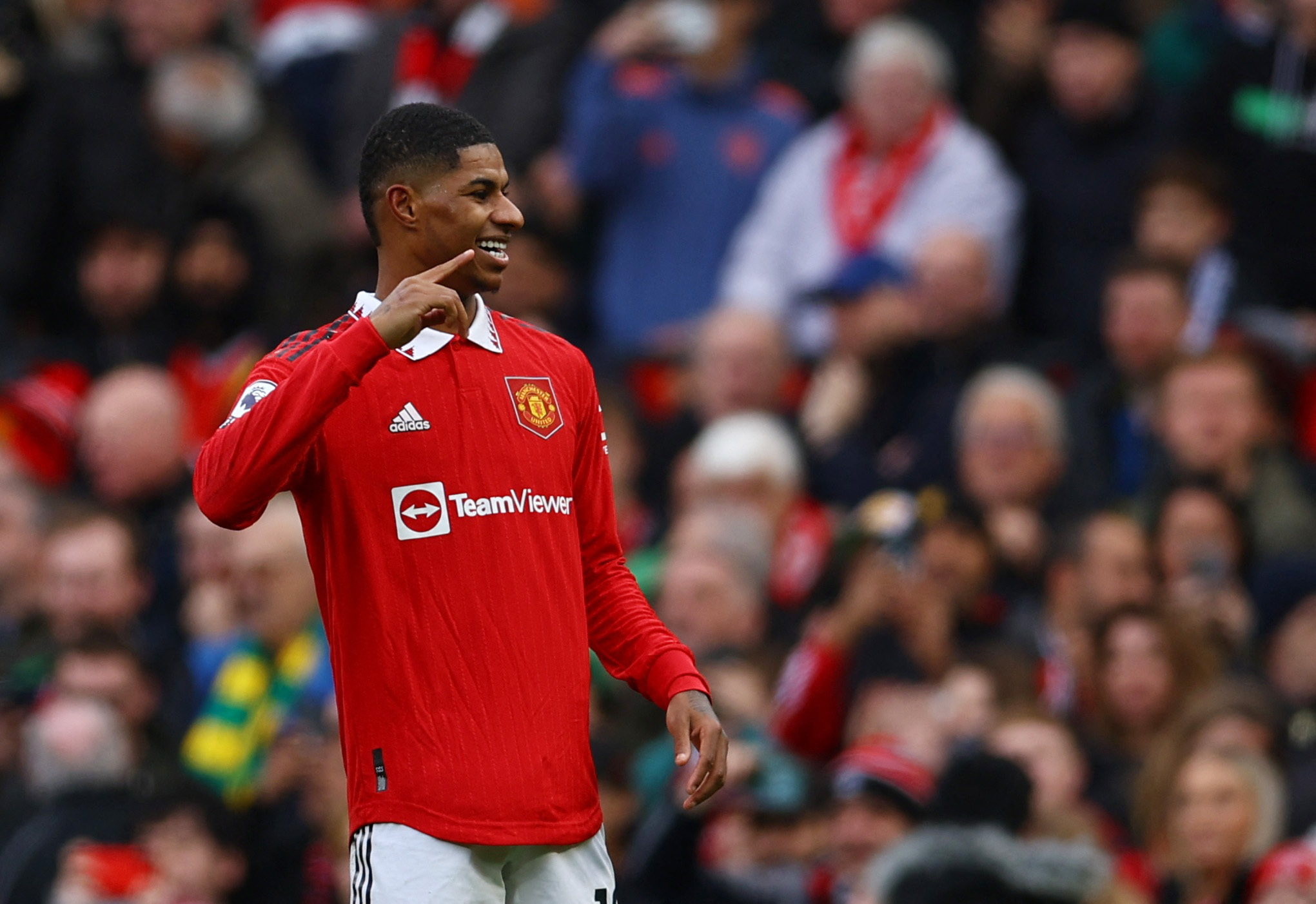 Soccer Football - Premier League - Manchester United v Leicester City - Old Trafford, Manchester, Britain - February 19, 2023 Manchester United's Marcus Rashford celebrates scoring their second goal REUTERS/Molly Darlington EDITORIAL USE ONLY. No use with unauthorized audio, video, data, fixture lists, club/league logos or 'live' services. Online in-match use limited to 75 images, no video emulation. No use in betting, games or single club /league/player publications.  Please contact your account representative for further details. Photo: MOLLY DARLINGTON/REUTERS